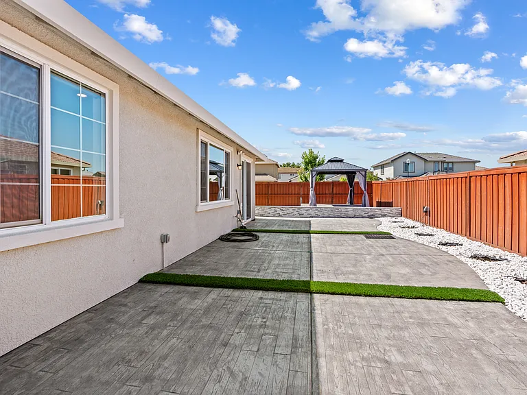 933 Tern Dr — Photo 21
