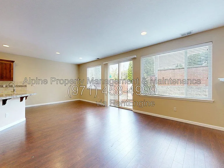 9495 NW Ember Ln — Photo 7