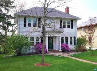 2922 E 2nd St, Duluth, MN 55812