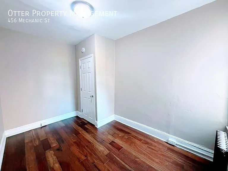 456 Mechanic St — Photo 29