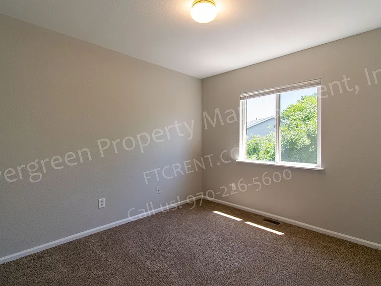 3326 Warren Farm Dr — Photo 13
