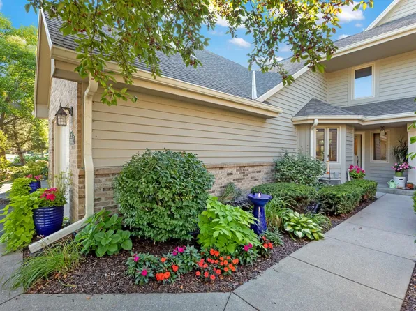 N21W24202 Cumberland DRIVE #23H, Pewaukee, WI 53072