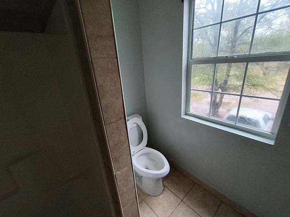 5th image of 2944 Fulton St