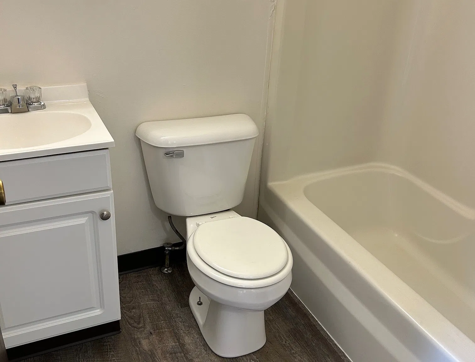 Studio, $635 — Photo 2