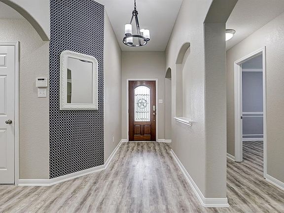 3rd image of 21519 Barrett Knolls Dr