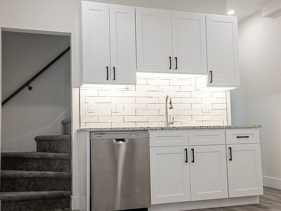 5th image of 14 Meadow St #2