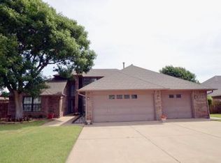 9917 Sudbury Rd, Yukon, OK 73099