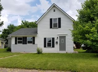 1253 2nd St, La Salle, IL 61301