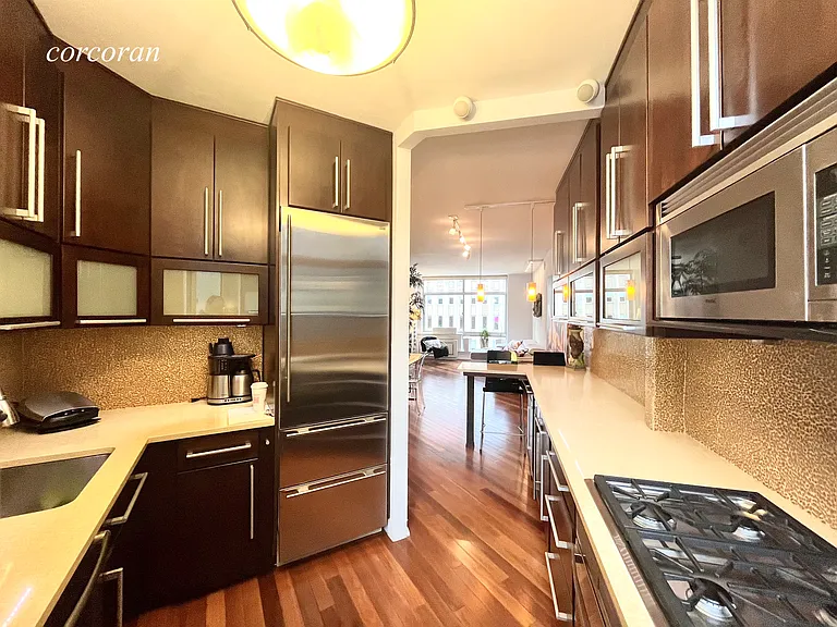 303 E 43rd St #11C — Photo 13