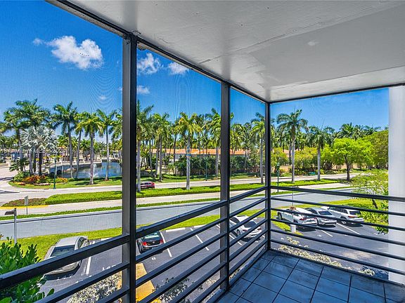 2nd image of 20500 W Country Club Dr APT 301