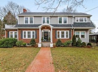 12 Fellsmere Rd, Newton, MA 02459