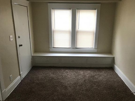 3rd image of 11004 Mount Overlook Ave