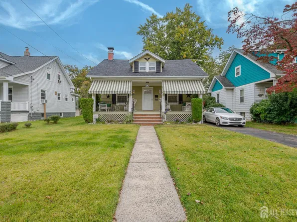 118 Vogel Pl, Middlesex, NJ 08846