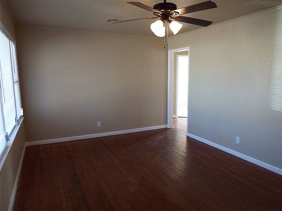 2nd image of 1825 E Ash Ave