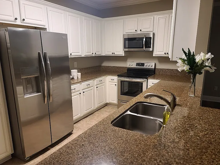 3202 Military Hwy #B — Photo 12