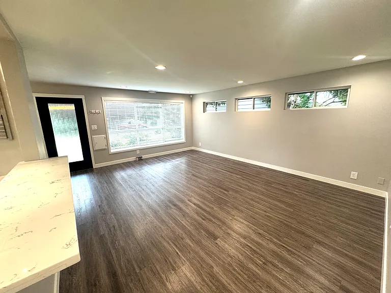7513 28th Ave SW — Photo 8