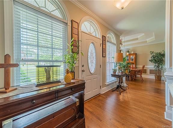 4th image of 1000 Creekwalk Dr
