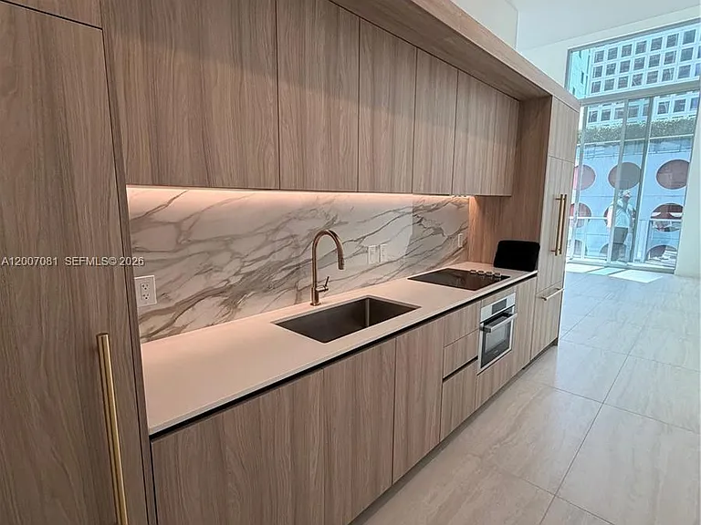 77 SE 5th St #1014 — Photo 21