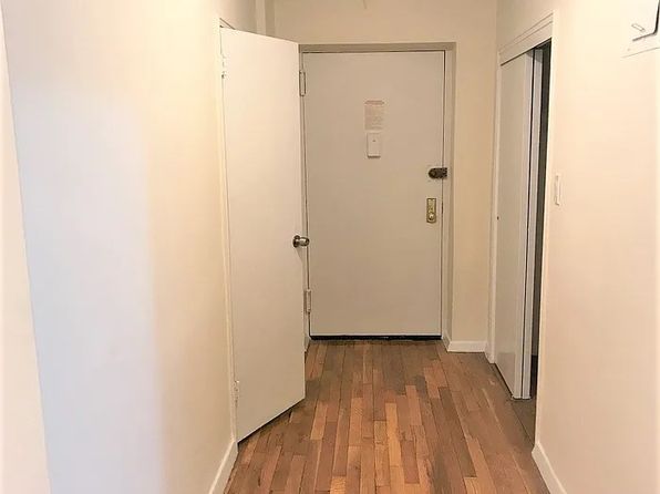 4737 45th St APT 5G