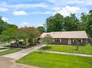 1986 Mullen Dr, Baton Rouge, LA 70810