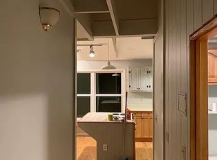 2537 Malletts Bay Ave #B, Colchester, VT 05446