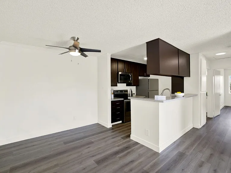 Monterra Ridge Apartments — Photo 7