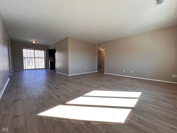 2nd image of 314 Elmead Ct APT 2008
