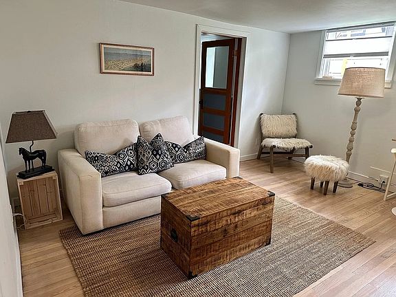 5th image of 416 W Olive St #B