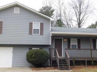 3067 Palomino Dr, Powder Springs, GA 30127