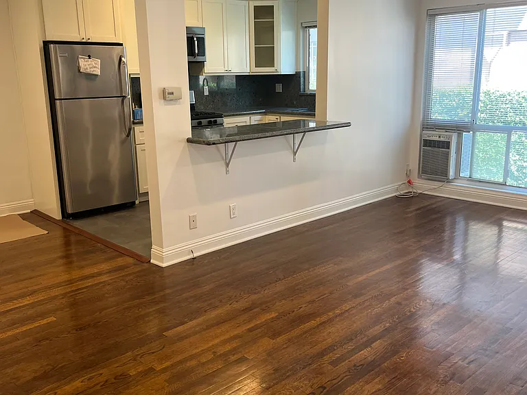 102 N Hayworth Ave #3 — Photo 7