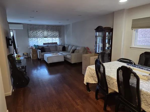 2655 Mill Avenue image 3 of 6