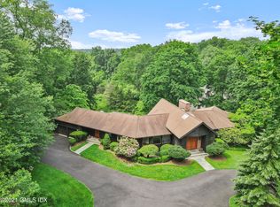 8 Hillcrest Ln, Old Greenwich, CT 06870