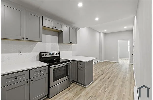 Building Photo - 2550 N 17th St #1