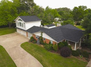 1814 Robbins Rd, Athens, TX 75751