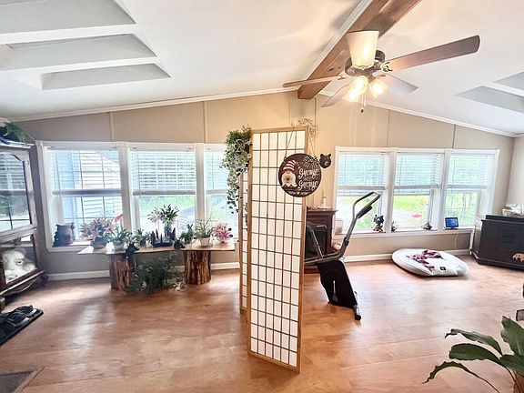 5th image of 110 White Road