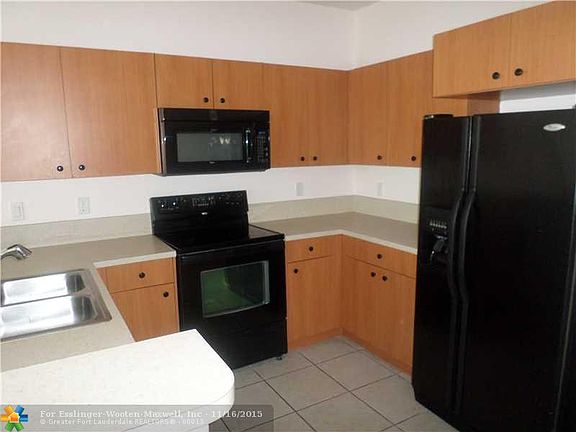 4th image of 3544 NW 14th Ct #3544