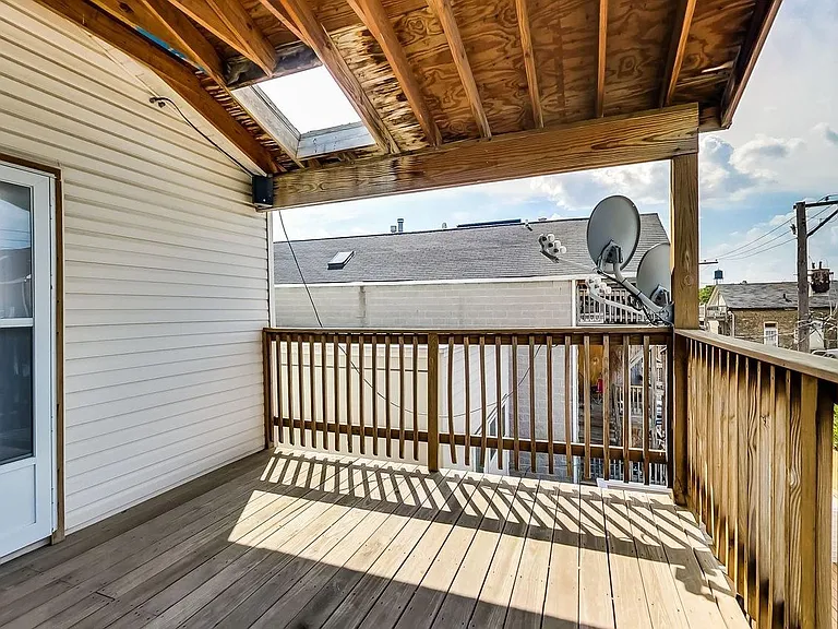 1632 W Blackhawk St #2 — Photo 12