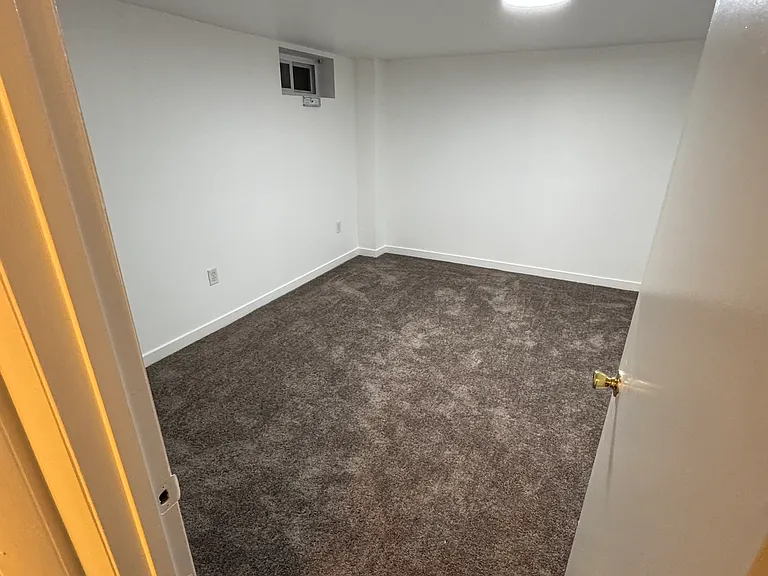 827 Meadow Rd — Photo 17