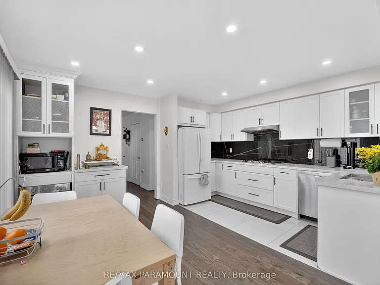 271 Pressed Brick Dr — Photo 9