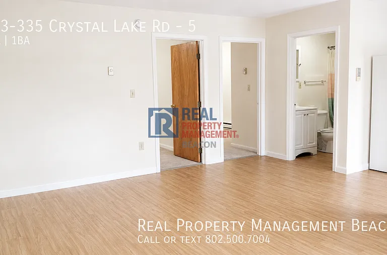 333-335 Crystal Lake Rd #5 — Photo 5