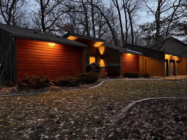 9275 Talus Cir, Eden Prairie, MN 55347