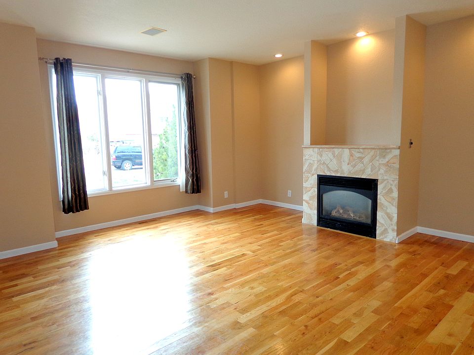 1st image of 2829 Dover Dr