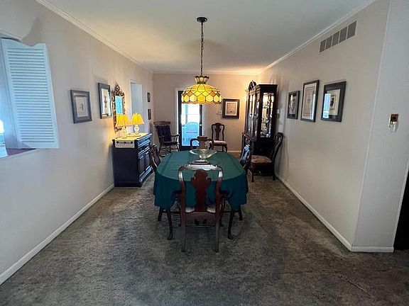 5th image of 2190 Richards Ave