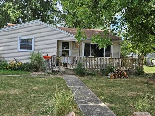 205 W Maple St, Sherwood, OH 43556