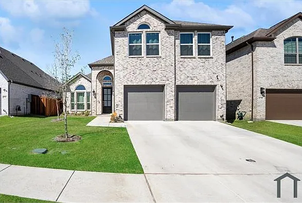 5 bed, 2665 sqft, $4,135 — Photo 3