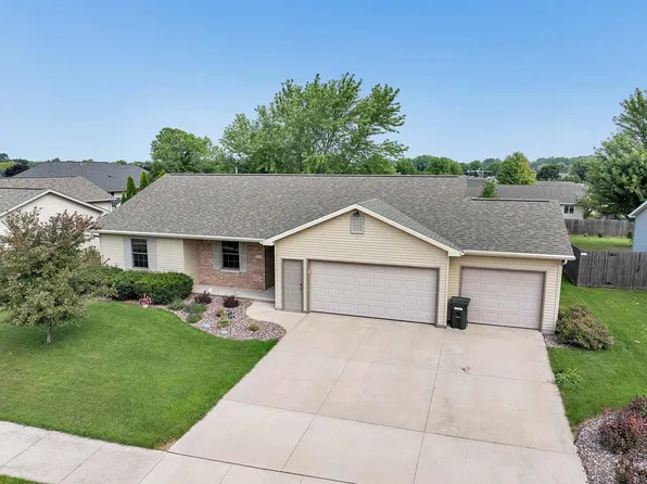 1002 Matthew Ln, Kaukauna, WI 54130