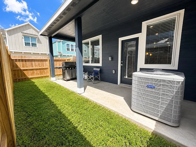 624 Pelican Dr — Photo 34