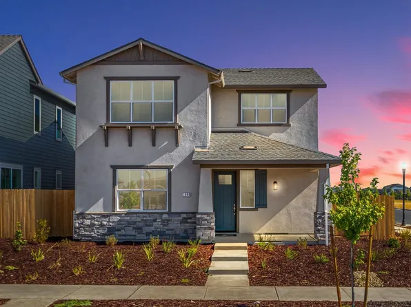 1098 Martin St, Winters, CA 95694