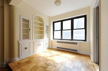 2nd image of 141 E 56th St APT 3F