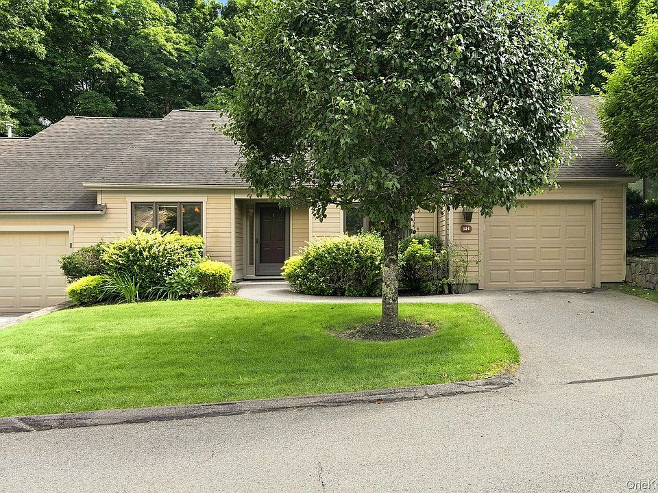 1st image of 828 Heritage Hills #B